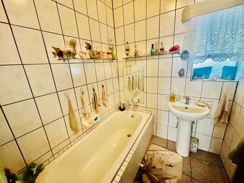 3 Bedroom Property for Sale in Vanderbijlpark CE 4 Gauteng