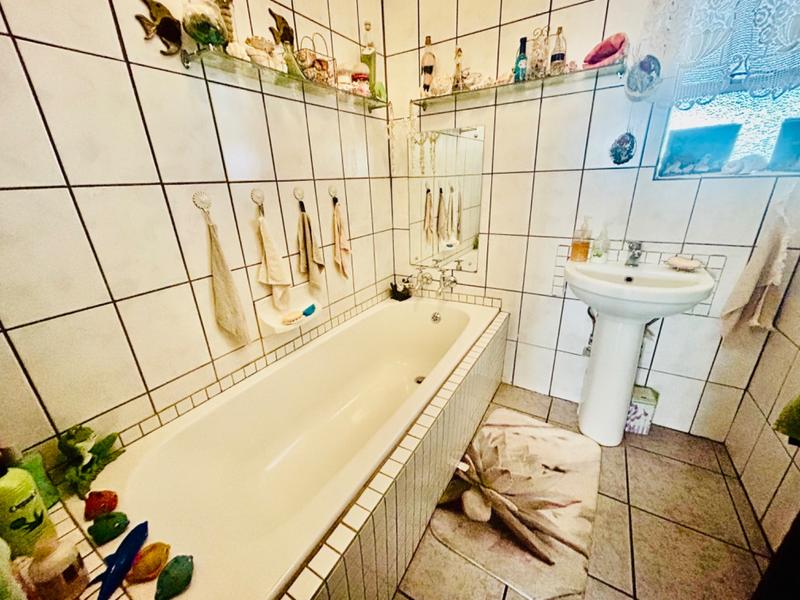 3 Bedroom Property for Sale in Vanderbijlpark CE 4 Gauteng