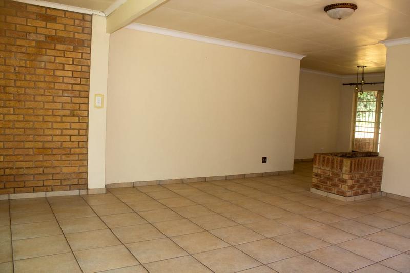 To Let 3 Bedroom Property for Rent in Witpoortjie Gauteng