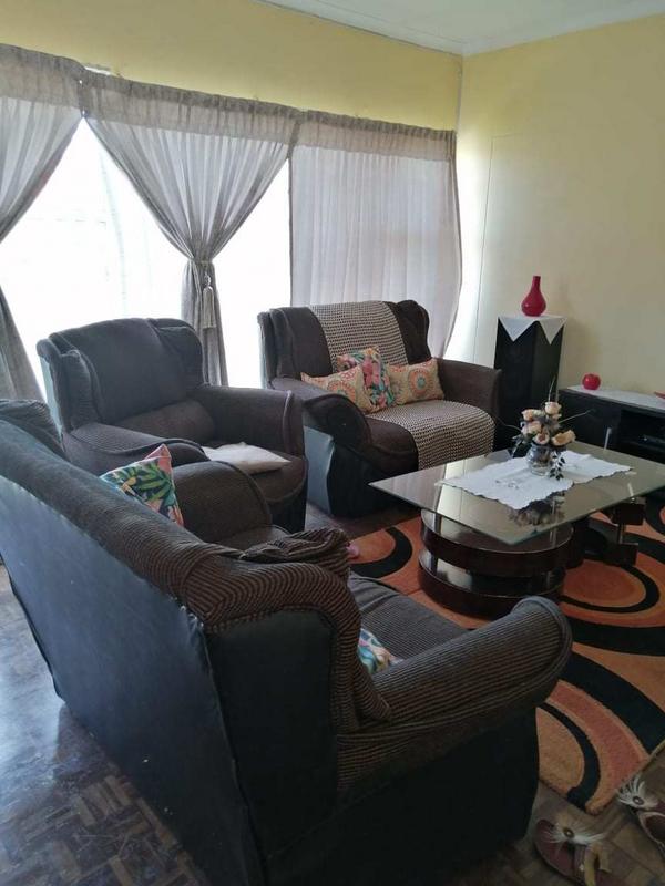 To Let 3 Bedroom Property for Rent in Florida Gauteng