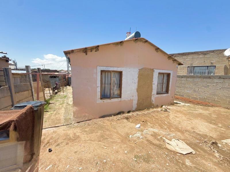 2 Bedroom Property for Sale in Tembisa Central Gauteng