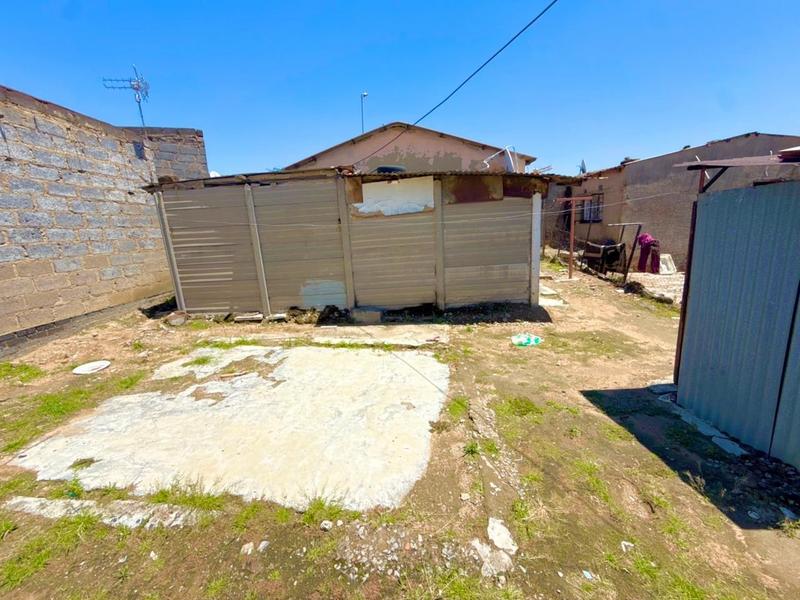 2 Bedroom Property for Sale in Tembisa Central Gauteng