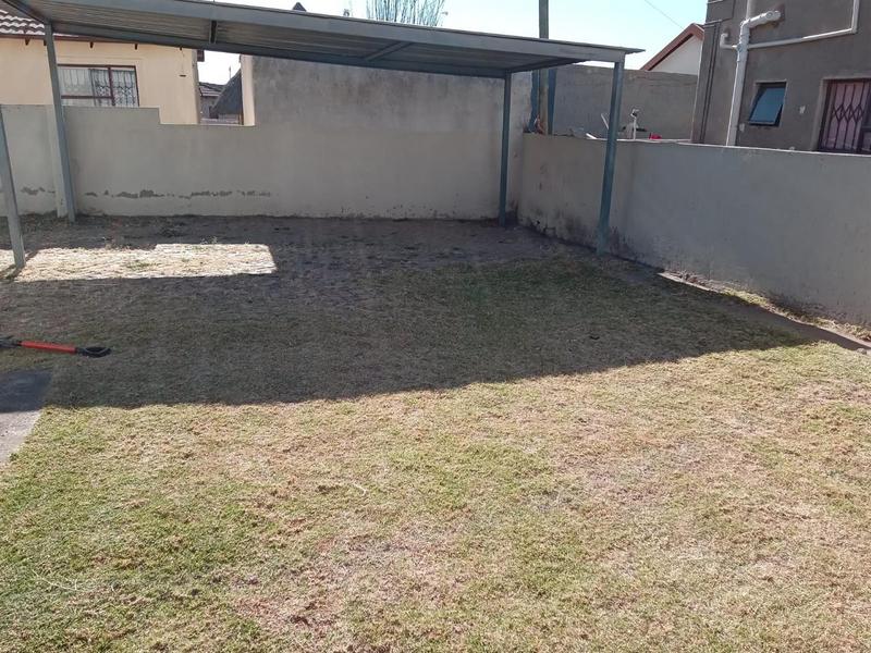 To Let 2 Bedroom Property for Rent in Olievenhoutbosch Gauteng
