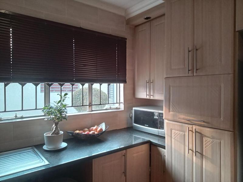 To Let 2 Bedroom Property for Rent in Olievenhoutbosch Gauteng