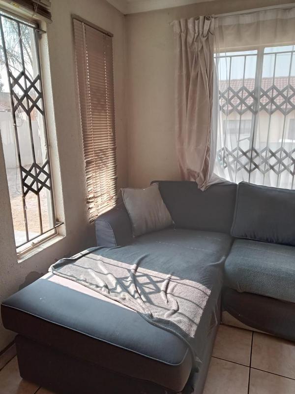 To Let 2 Bedroom Property for Rent in Olievenhoutbosch Gauteng
