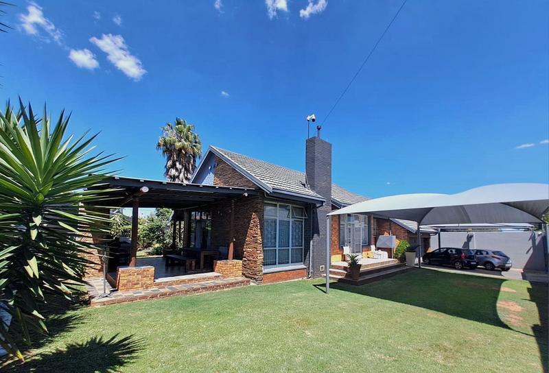 4 Bedroom Property for Sale in Symhurst Gauteng