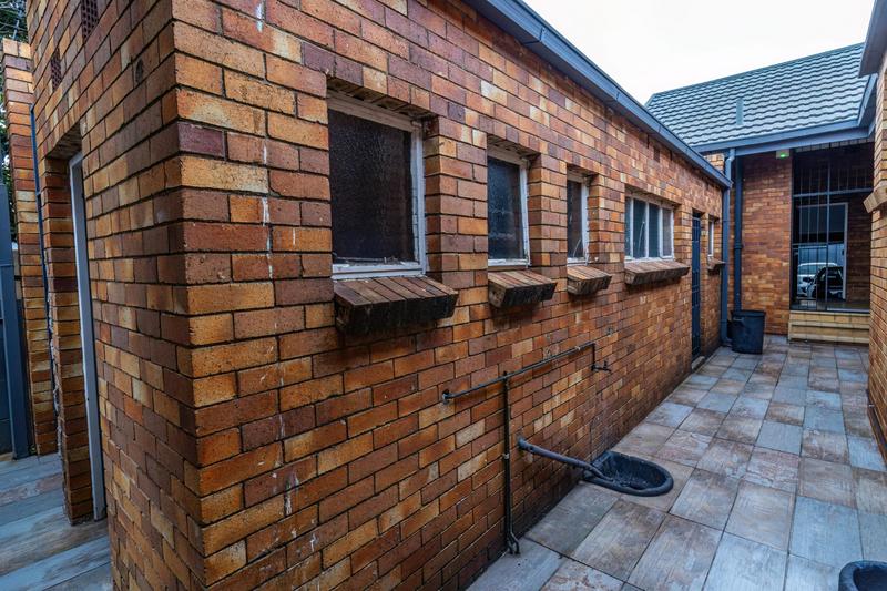 4 Bedroom Property for Sale in Symhurst Gauteng