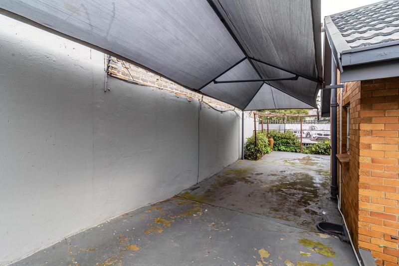 4 Bedroom Property for Sale in Symhurst Gauteng