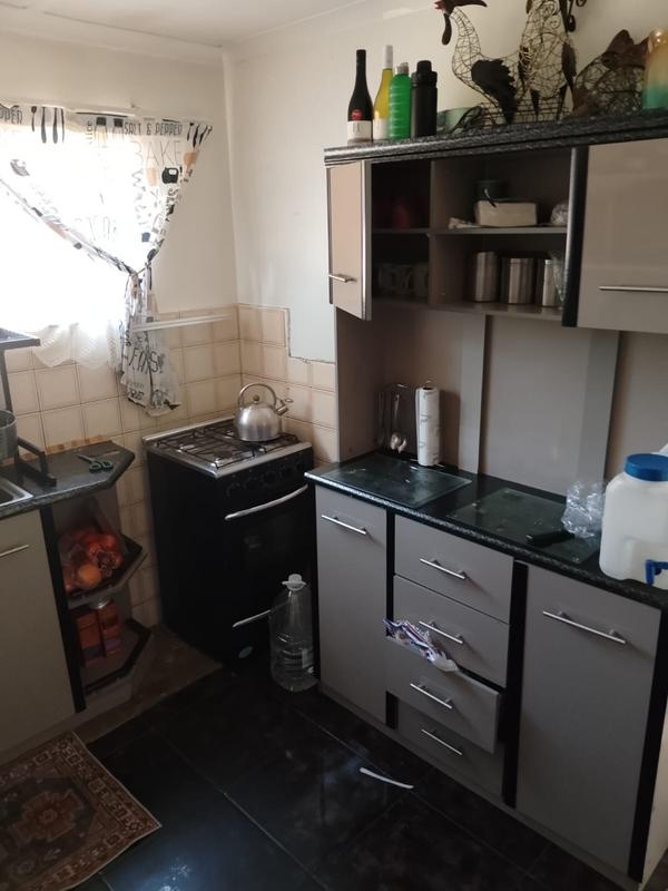 To Let 2 Bedroom Property for Rent in Lambton Gauteng