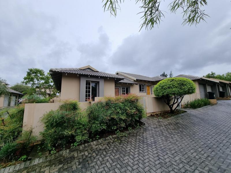 2 Bedroom Property for Sale in Ruimsig Gauteng