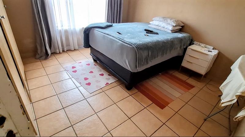 2 Bedroom Property for Sale in The Orchards Gauteng
