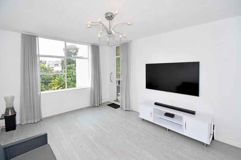 To Let 1 Bedroom Property for Rent in Sandhurst Gauteng