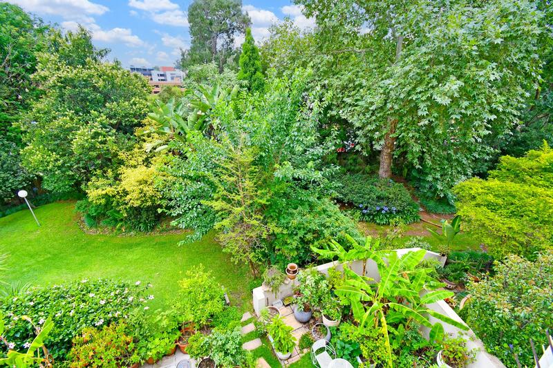 To Let 1 Bedroom Property for Rent in Sandhurst Gauteng