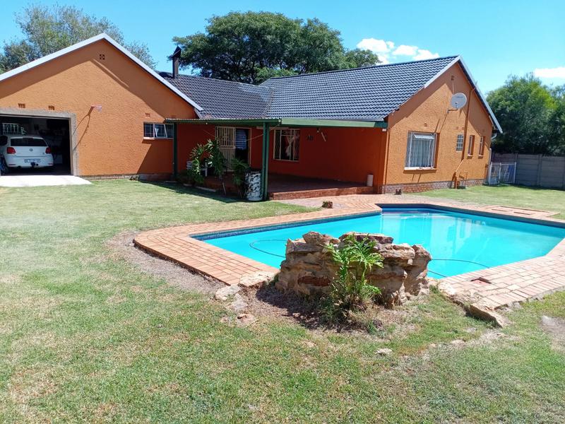 3 Bedroom Property for Sale in Groeneweide Gauteng