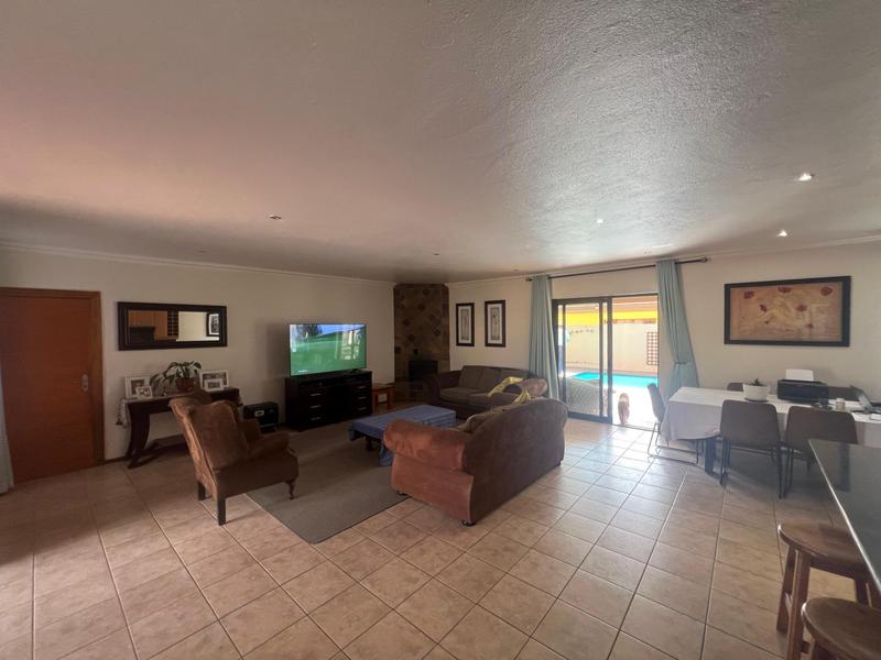 3 Bedroom Property for Sale in Ruimsig Gauteng