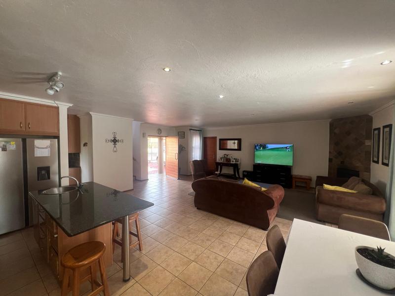 3 Bedroom Property for Sale in Ruimsig Gauteng