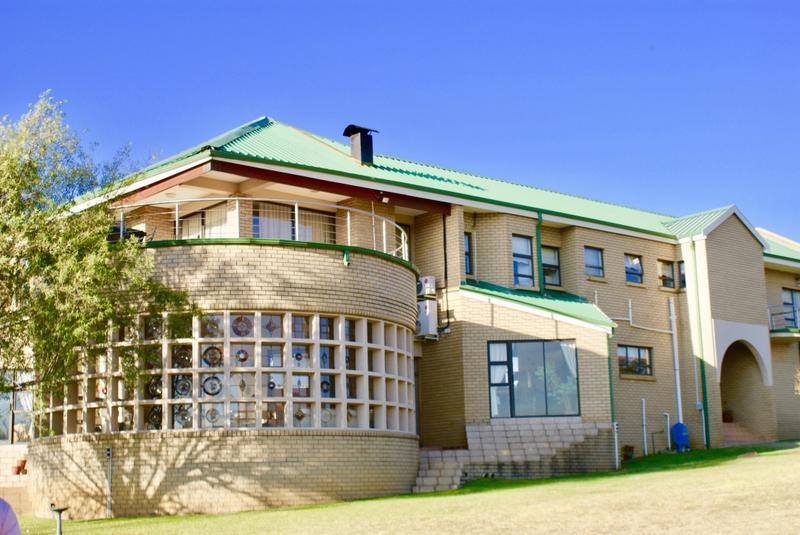 4 Bedroom Property for Sale in Ruimsig Gauteng