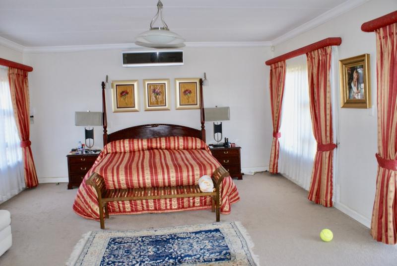 4 Bedroom Property for Sale in Ruimsig Gauteng