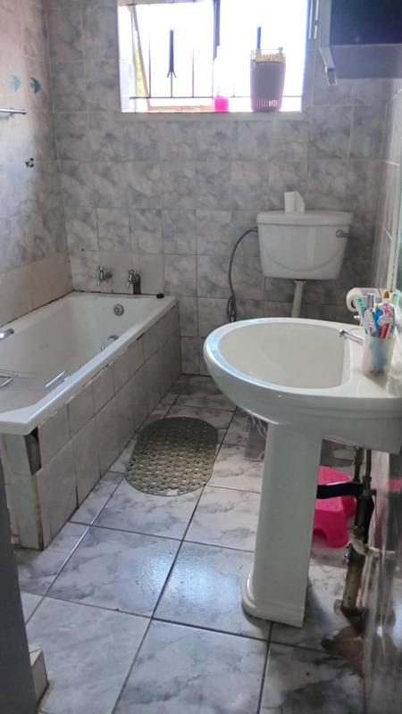 3 Bedroom Property for Sale in Roodepoort Central Gauteng
