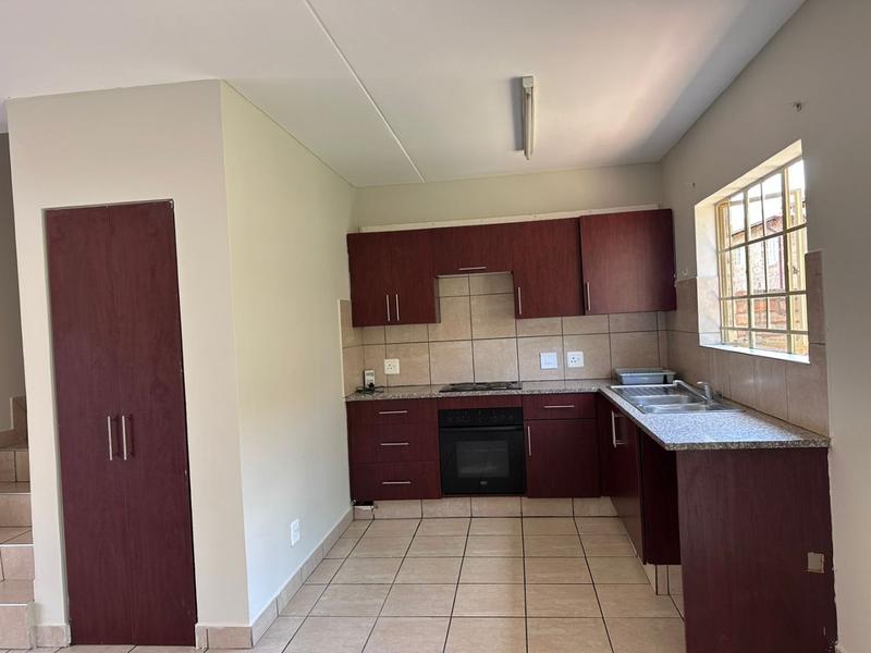 3 Bedroom Property for Sale in Annlin Gauteng