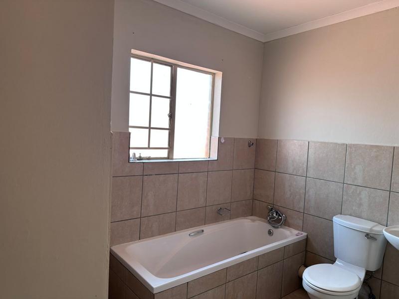 3 Bedroom Property for Sale in Annlin Gauteng