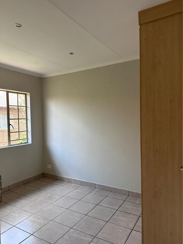 3 Bedroom Property for Sale in Annlin Gauteng