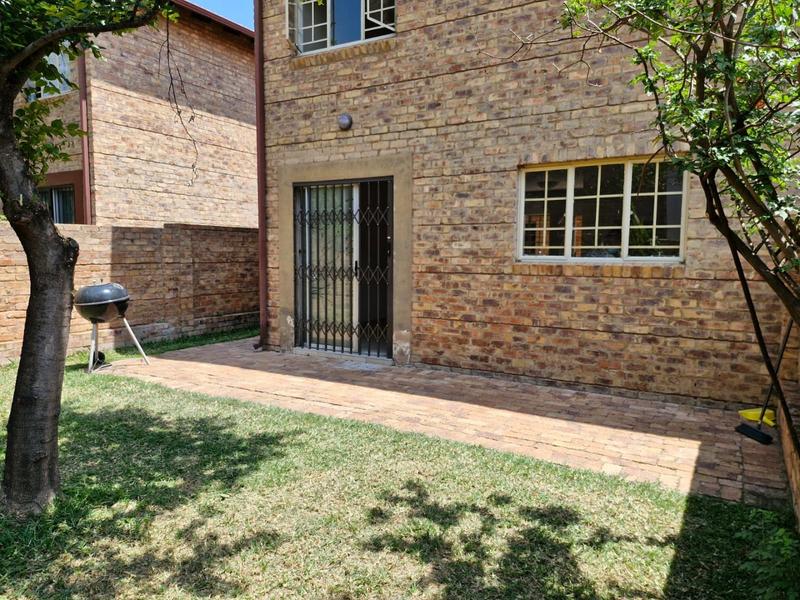 3 Bedroom Property for Sale in Annlin Gauteng