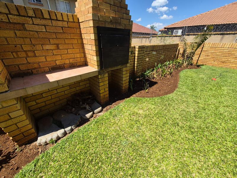 2 Bedroom Property for Sale in Montana Gauteng