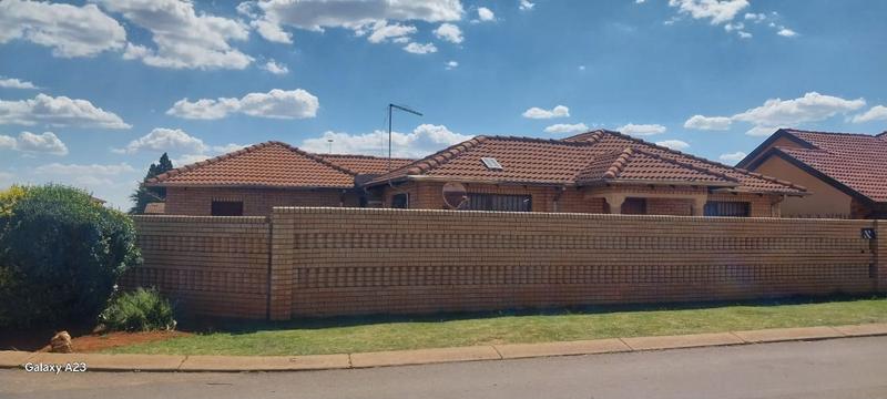 3 Bedroom Property for Sale in Vosloorus Ext 5 Gauteng