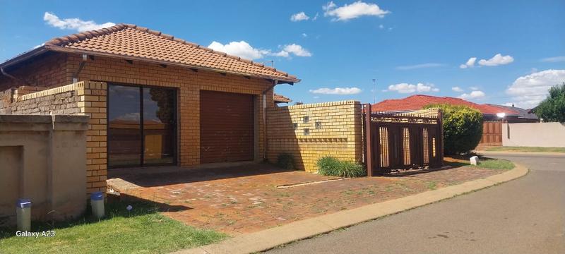 3 Bedroom Property for Sale in Vosloorus Ext 5 Gauteng