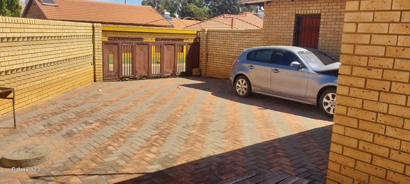 3 Bedroom Property for Sale in Vosloorus Ext 5 Gauteng