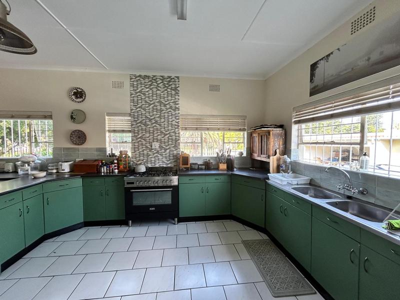 4 Bedroom Property for Sale in Selcourt Gauteng