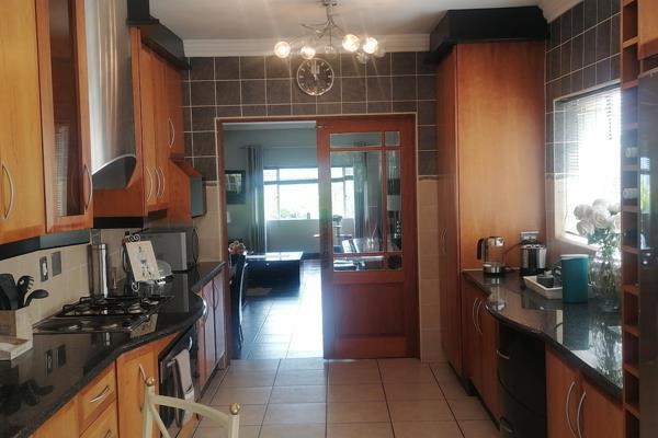 4 Bedroom Property for Sale in Glenvista Gauteng