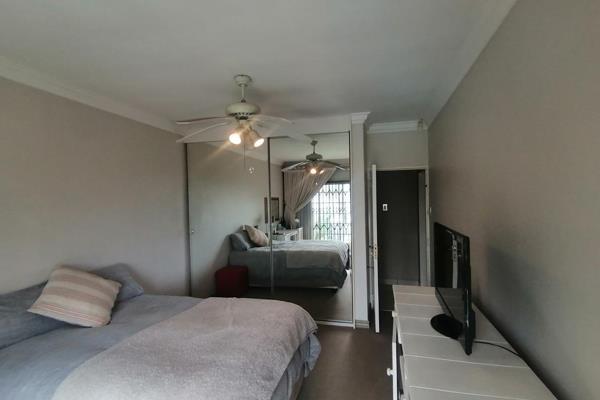 4 Bedroom Property for Sale in Glenvista Gauteng