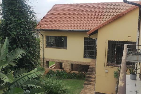 4 Bedroom Property for Sale in Glenvista Gauteng