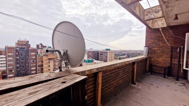 2 Bedroom Property for Sale in Hillbrow Gauteng