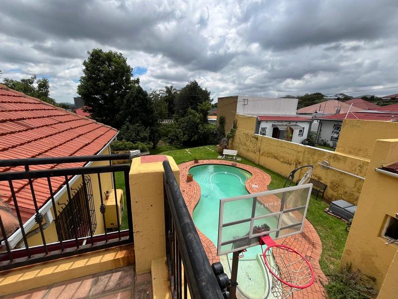 7 Bedroom Property for Sale in Kensington Gauteng
