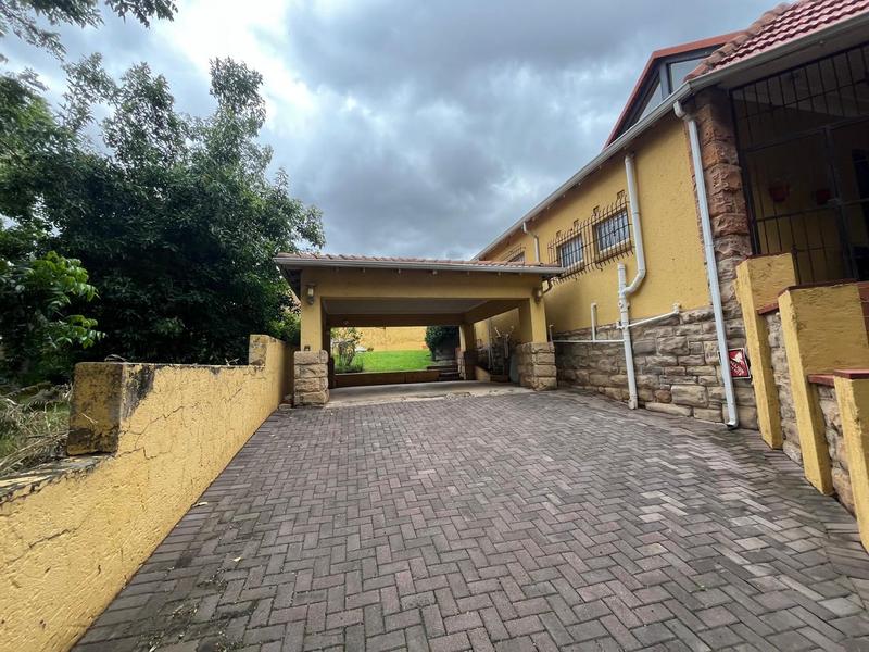 7 Bedroom Property for Sale in Kensington Gauteng