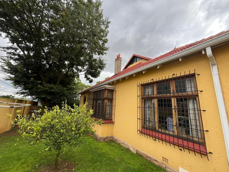7 Bedroom Property for Sale in Kensington Gauteng