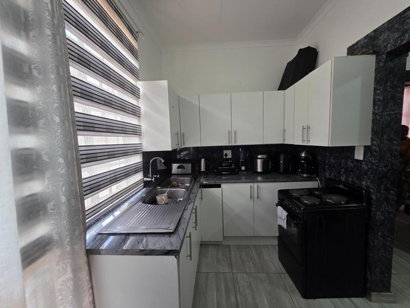 16 Bedroom Property for Sale in Kensington Gauteng