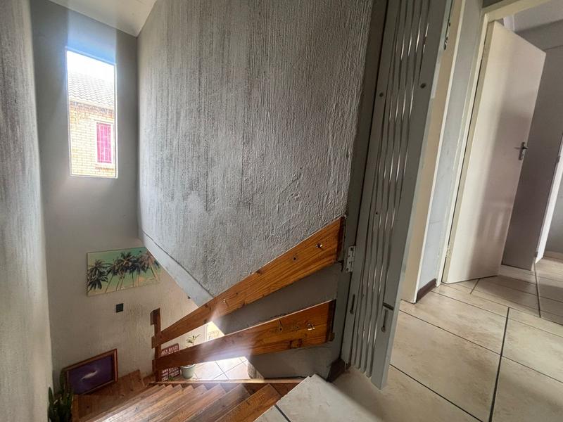 2 Bedroom Property for Sale in Strubensvallei Gauteng