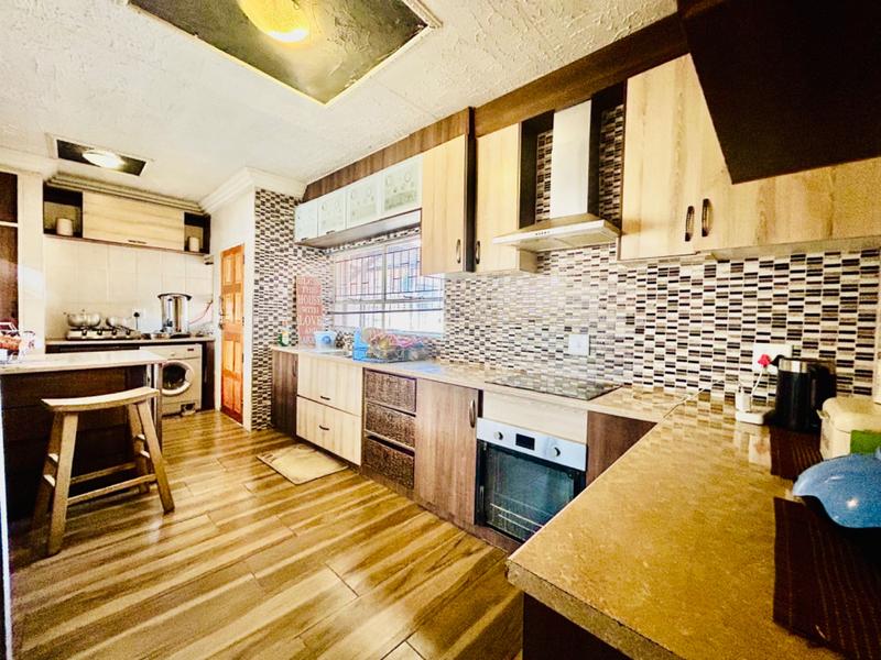 4 Bedroom Property for Sale in Vanderbijlpark CE Gauteng