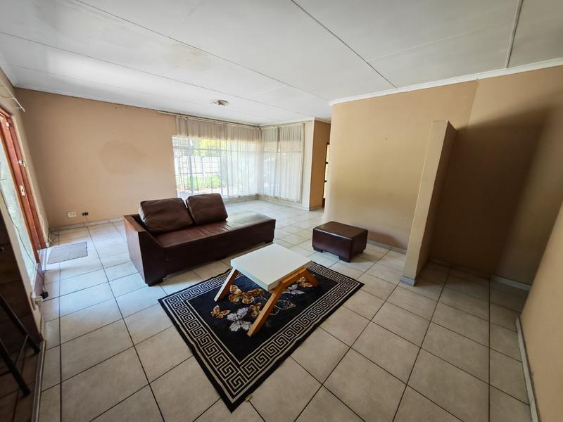 4 Bedroom Property for Sale in Vanderbijlpark SE 6 Gauteng