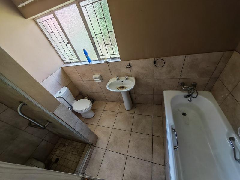 4 Bedroom Property for Sale in Vanderbijlpark SE 6 Gauteng