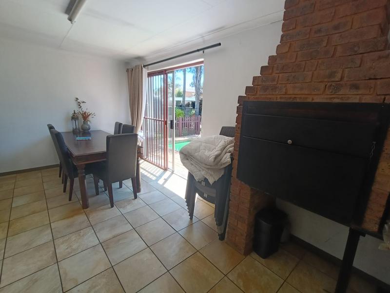 To Let 3 Bedroom Property for Rent in Geduld Gauteng