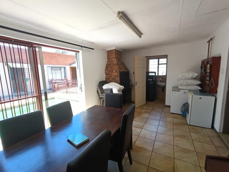 To Let 3 Bedroom Property for Rent in Geduld Gauteng