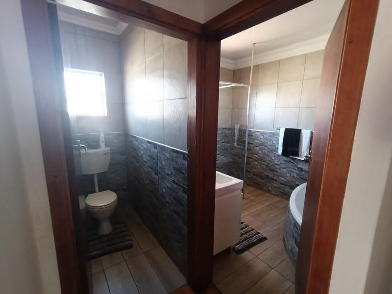To Let 3 Bedroom Property for Rent in Geduld Gauteng