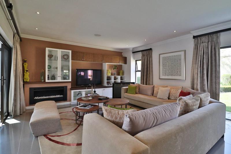 To Let 4 Bedroom Property for Rent in Copperleaf Estate Gauteng