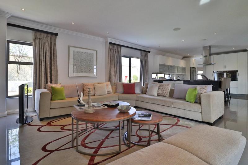 To Let 4 Bedroom Property for Rent in Copperleaf Estate Gauteng