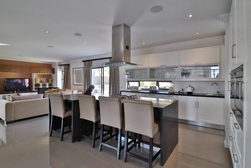 To Let 4 Bedroom Property for Rent in Copperleaf Estate Gauteng